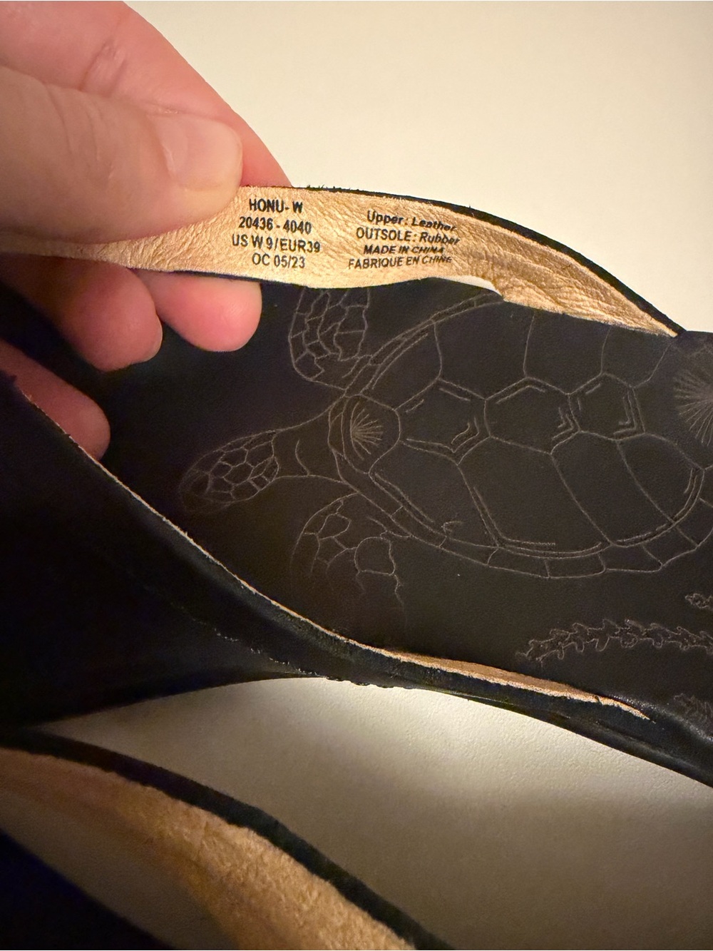 Olukai Honu Flip Flop black leather sandal slide in thong slippers 9 40 - Picture 8 of 10